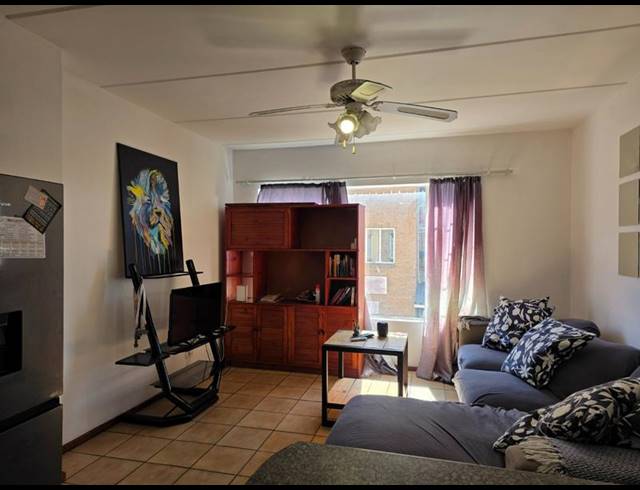 2 BEDROOM PROPERTY TO RENT IN KENMARE